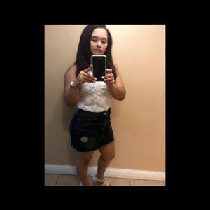 Meet your Posher, Elizabeth